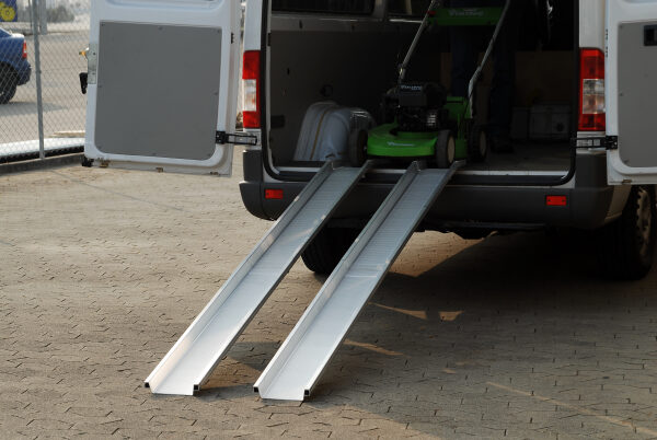 Aluminium Verladeschienen ABS – 2500 mm | Auffahrrampe ideal für Hänger, Transporter & Pkw